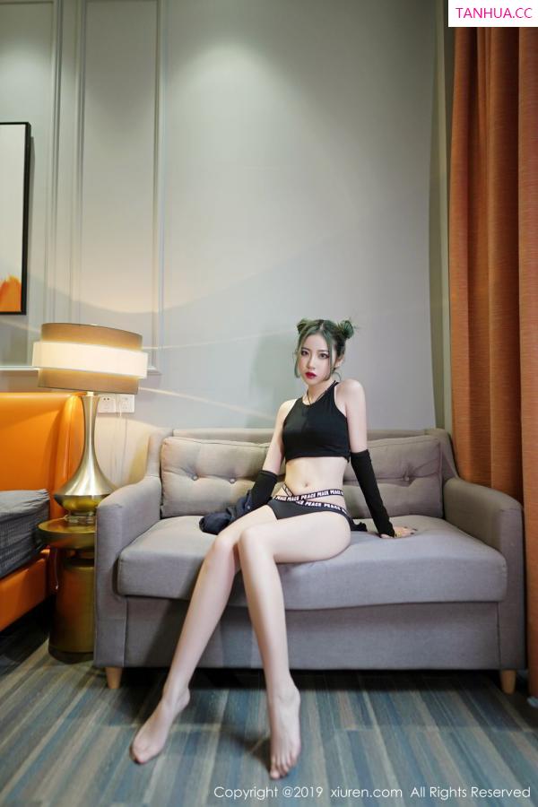 贾诗晗 小樱和 [XIUREN]高清写真图 2019.08.26 贾诗晗第21张图片